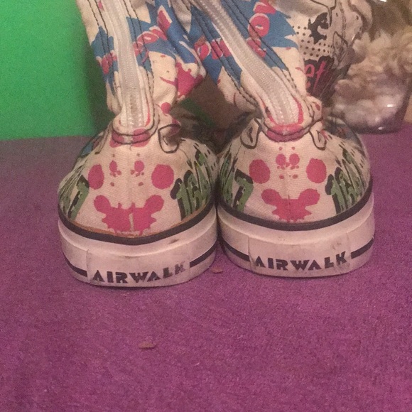 SOLD - Picture 4 of 5